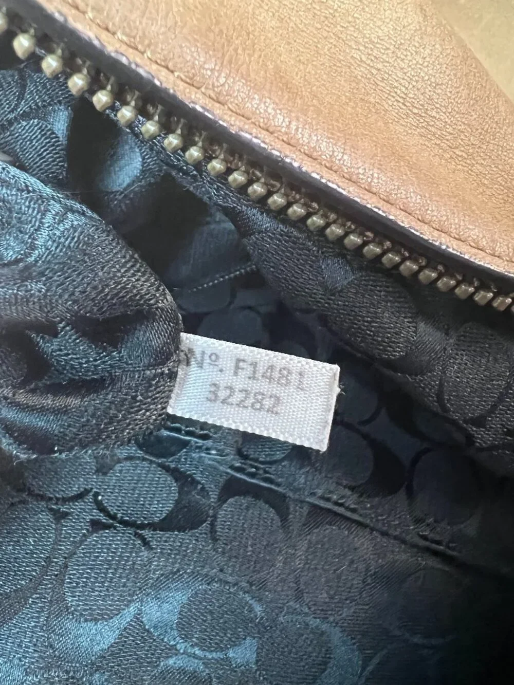 Coach Bleecker Xl Leather Soft Port Duffle Bucket 32282 Shoulder Bag
